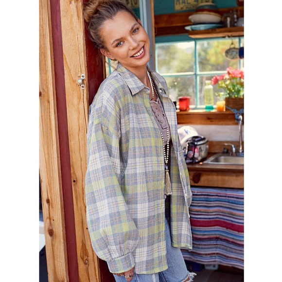 Last1️⃣ Best Fall Plaid Flannel Top Oversized Button Down Top - Picture 4 of 9